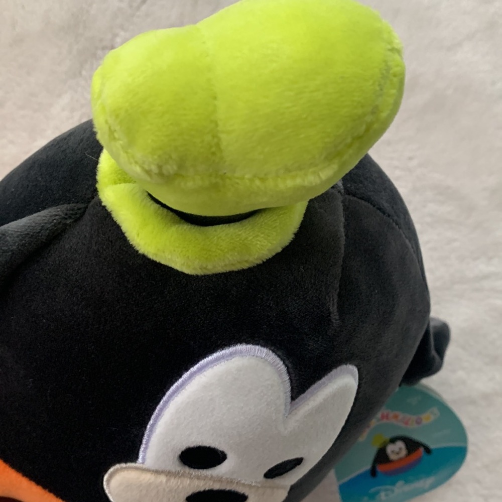 Squishmallows Goofy Disney 8 in. NWT Plush Stuffed Animal - Picture 8 of 10